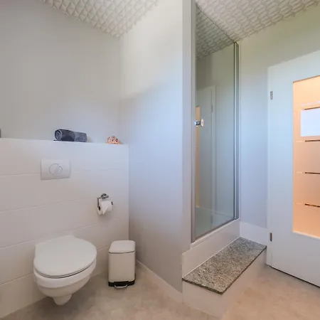 Harztraeume 4 - Mit Zwei Schlafzimmern, Wlan, Parkplatz & Sitzplatz Im Gruenen I Busanbindung & Self Check-in *