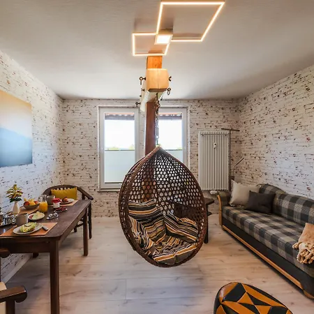 Apartamento Harzträume 4 - Mit Zwei Schlafzimmern, Wlan, Parkplatz&sitzplatz Im Grünen I Busanbindung&self Check-in Wernigerode