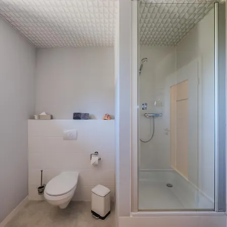 Harztraeume 4 - Mit Zwei Schlafzimmern, Wlan, Parkplatz & Sitzplatz Im Gruenen I Busanbindung & Self Check-in *