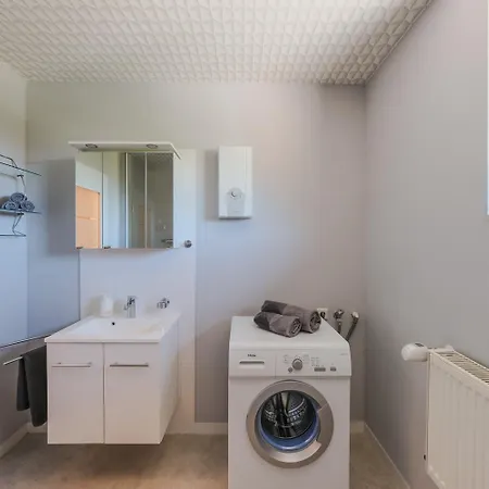 Harzträume 4 - Mit Zwei Schlafzimmern, Wlan, Parkplatz&sitzplatz Im Grünen I Busanbindung&self Check-in Apartamento